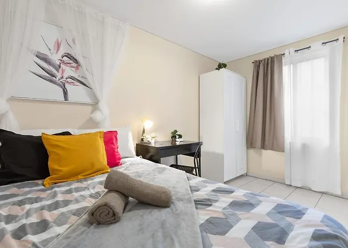 Bright Private Room - Nearby Cbd Uts Usyd - Seconds To Famous Eateries - Shared Bathroom