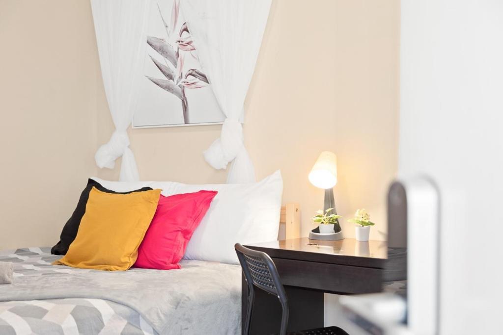 Guest house Bright Private - Nearby Cbd Uts Usyd - Seconds To Famous Eateries - Shared Bathroom Sydney