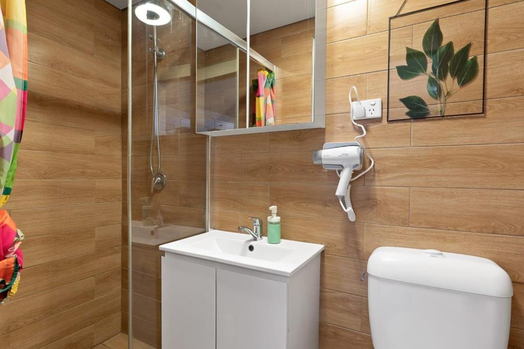 Bright Private - Nearby Cbd Uts Usyd - Seconds To Famous Eateries - Shared Bathroom